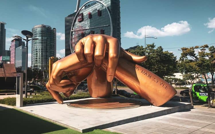 Seul: statua a Gangnam